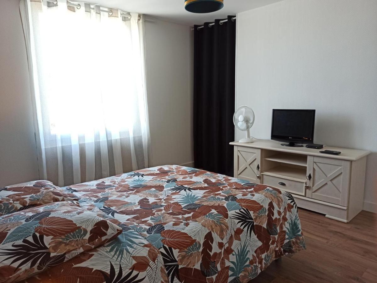 Maison 6 personnes - grand jardin arboré Villa Noyers-sur-Cher Esterno foto